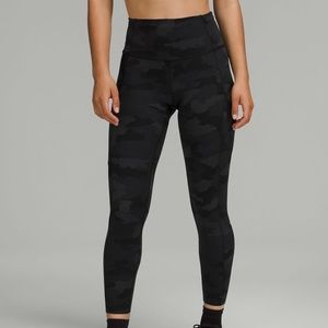 Lululemon Fast and Free HR 25” Tight sz.4 Camo